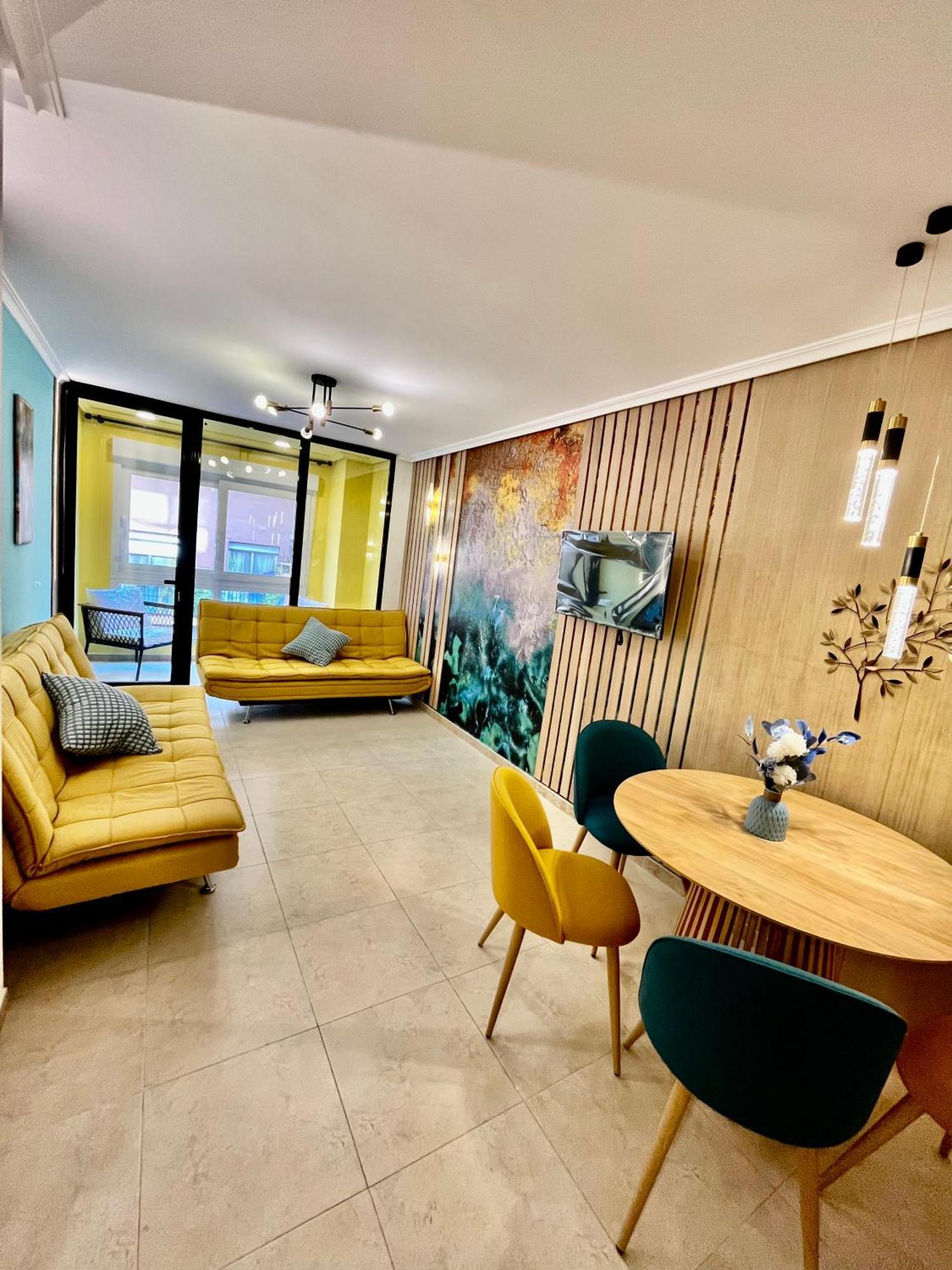 Arte Apartamento Dos Colores Alicante Luaran gambar