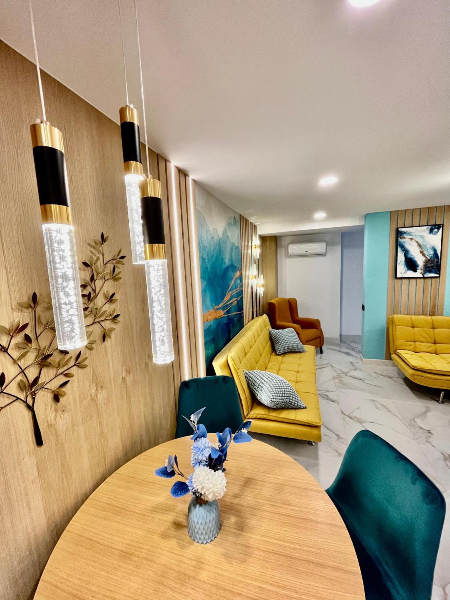 Arte Apartamento Dos Colores Alicante Luaran gambar