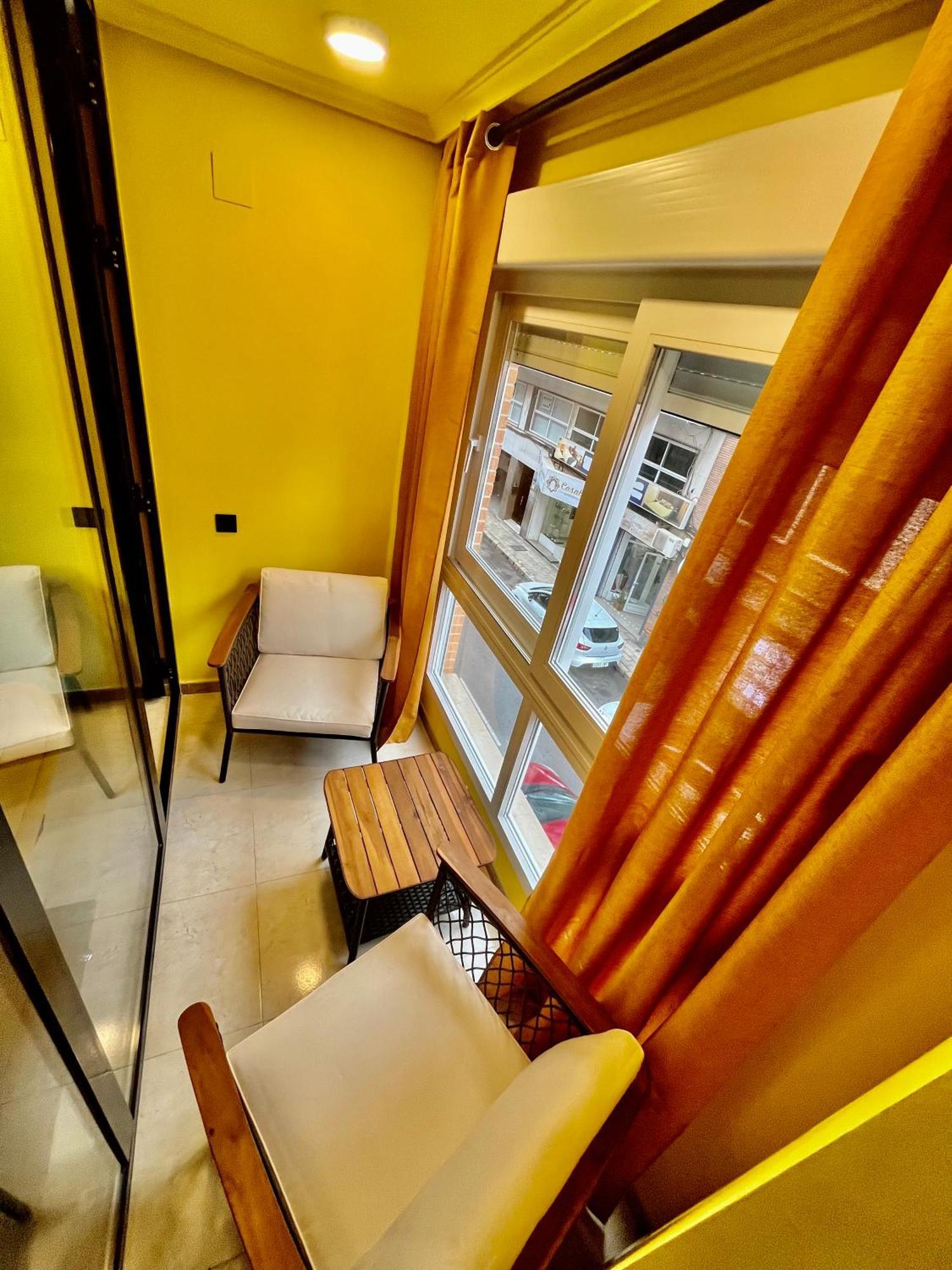 Arte Apartamento Dos Colores Alicante Luaran gambar